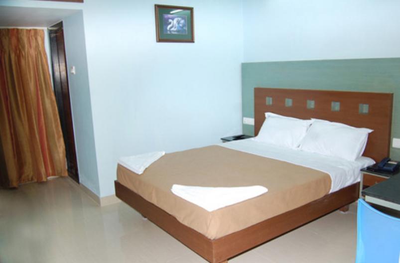 Balaji Grand Hotel Kākināda Værelse billede