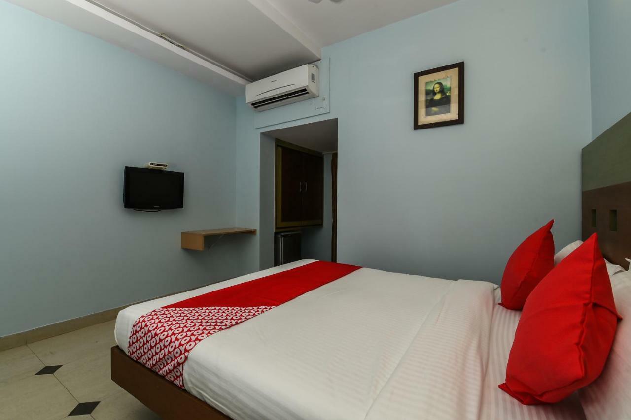 Balaji Grand Hotel Kākināda Eksteriør billede