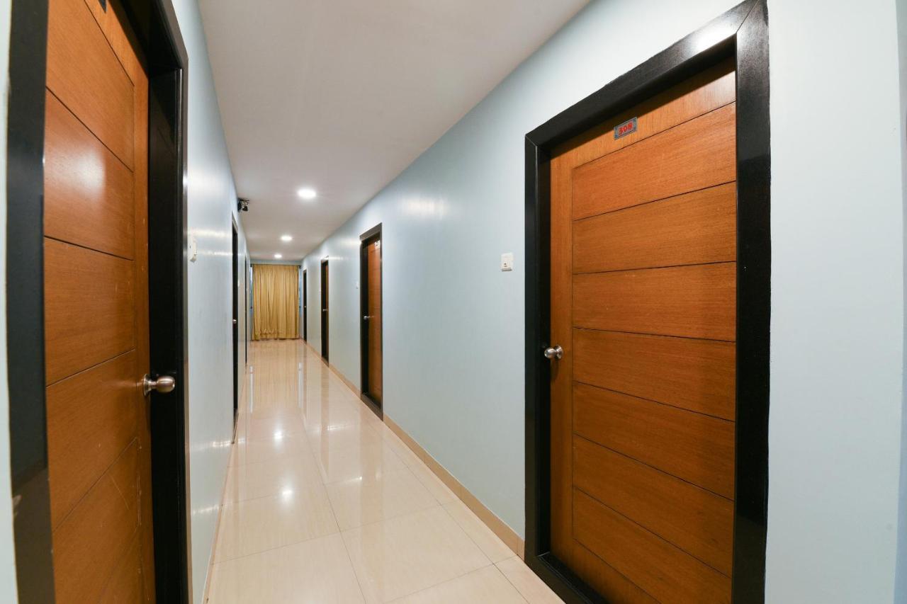 Balaji Grand Hotel Kākināda Eksteriør billede